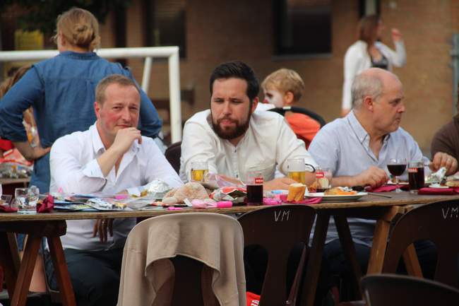 apero-barbecue-ecole-communale-09-06-18 (50)
